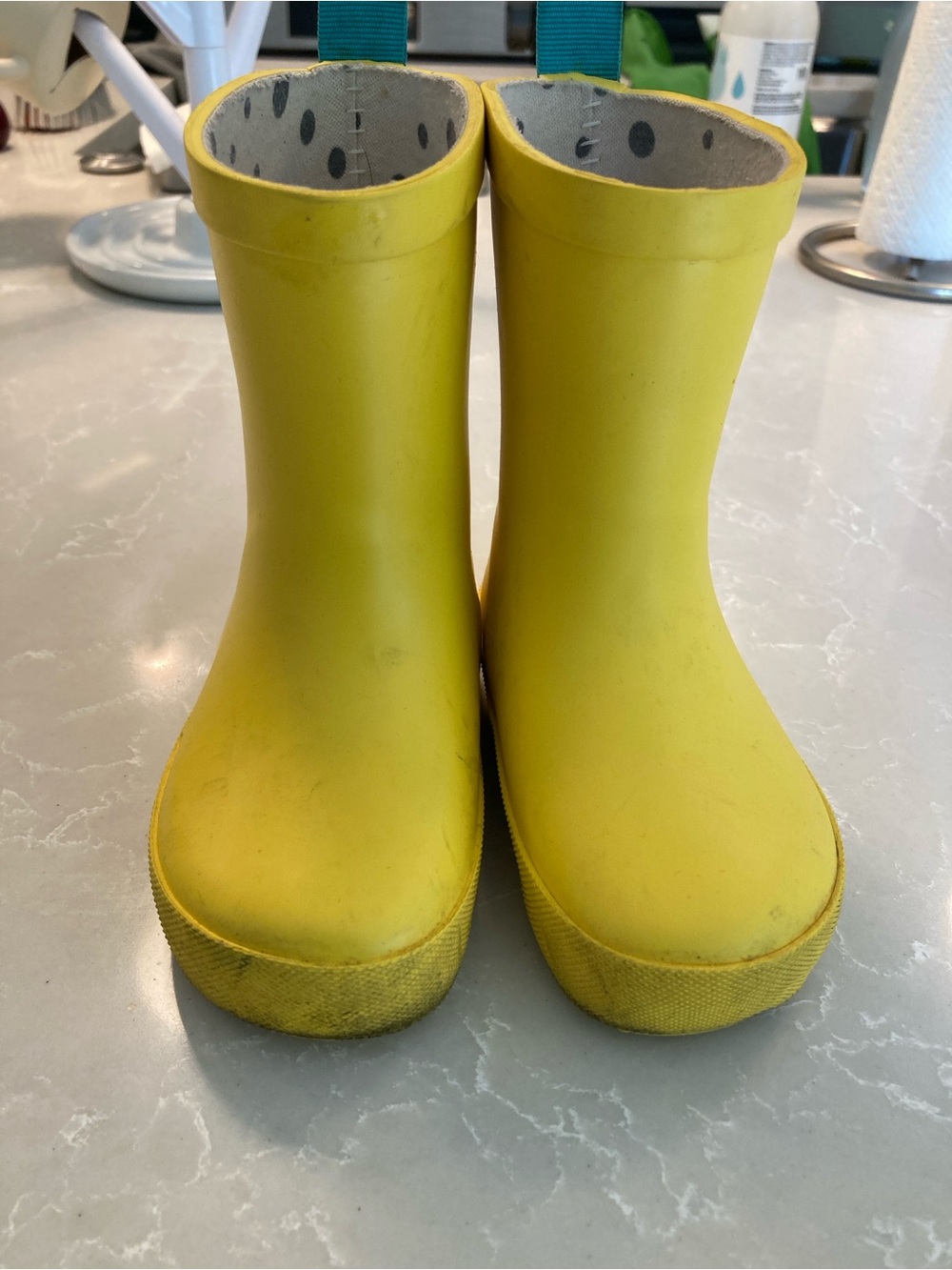 Ten Little Kids Yellow Rain Boots